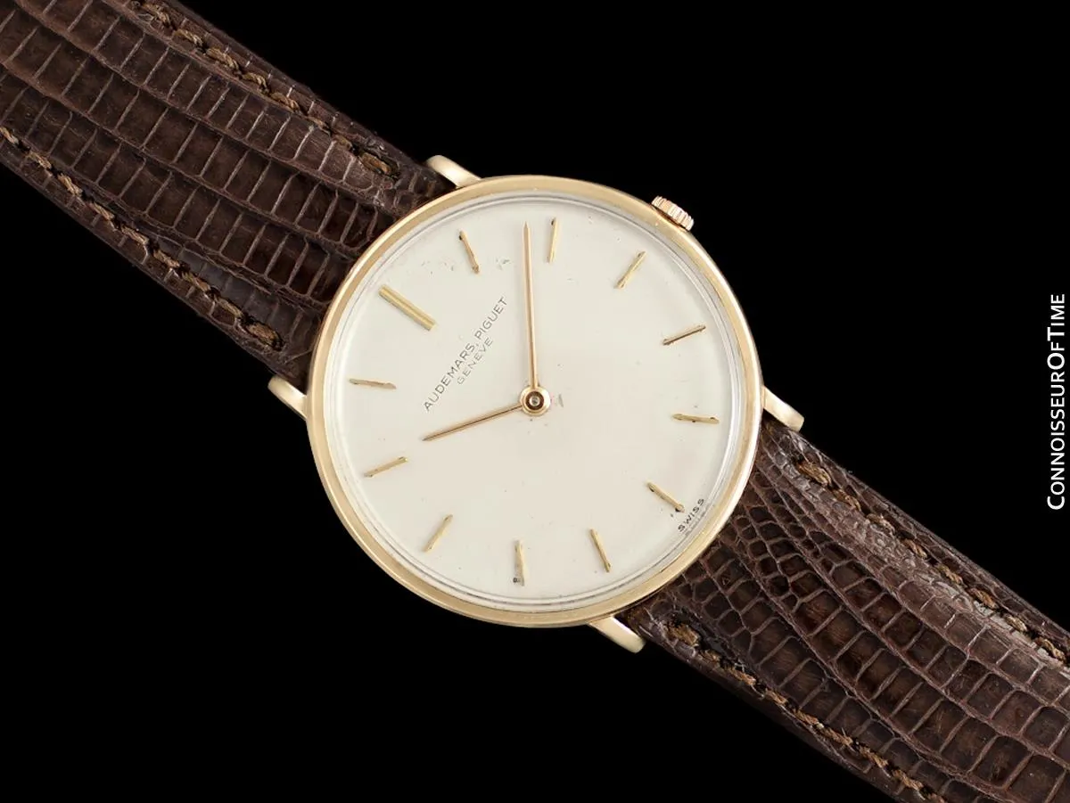 1950's Audemars Piguet "Extra-Flat" Vintage Mens Midsize Watch - 18K Gold