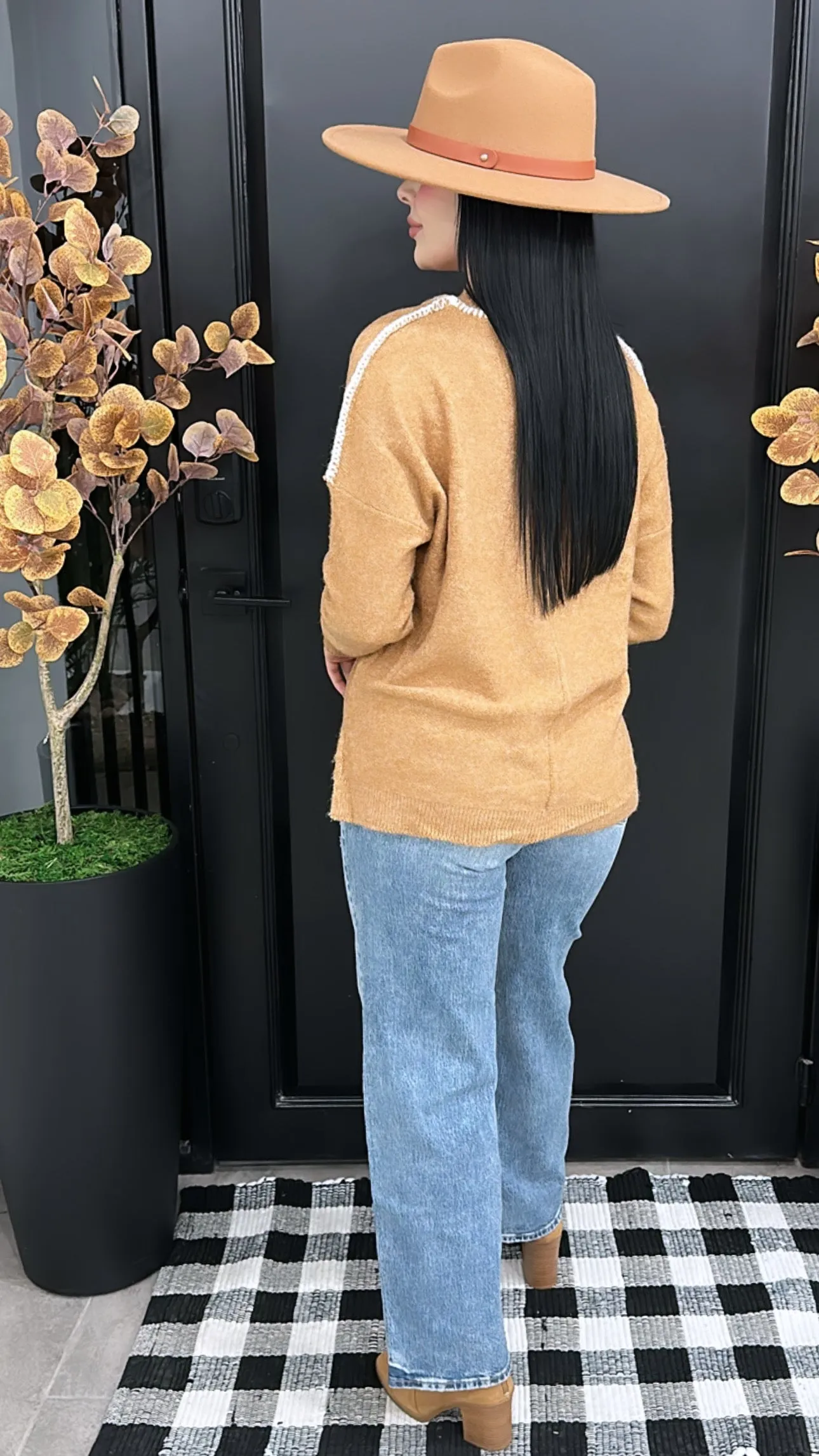 BENTLEY CAMEL/IVORY SWEATER