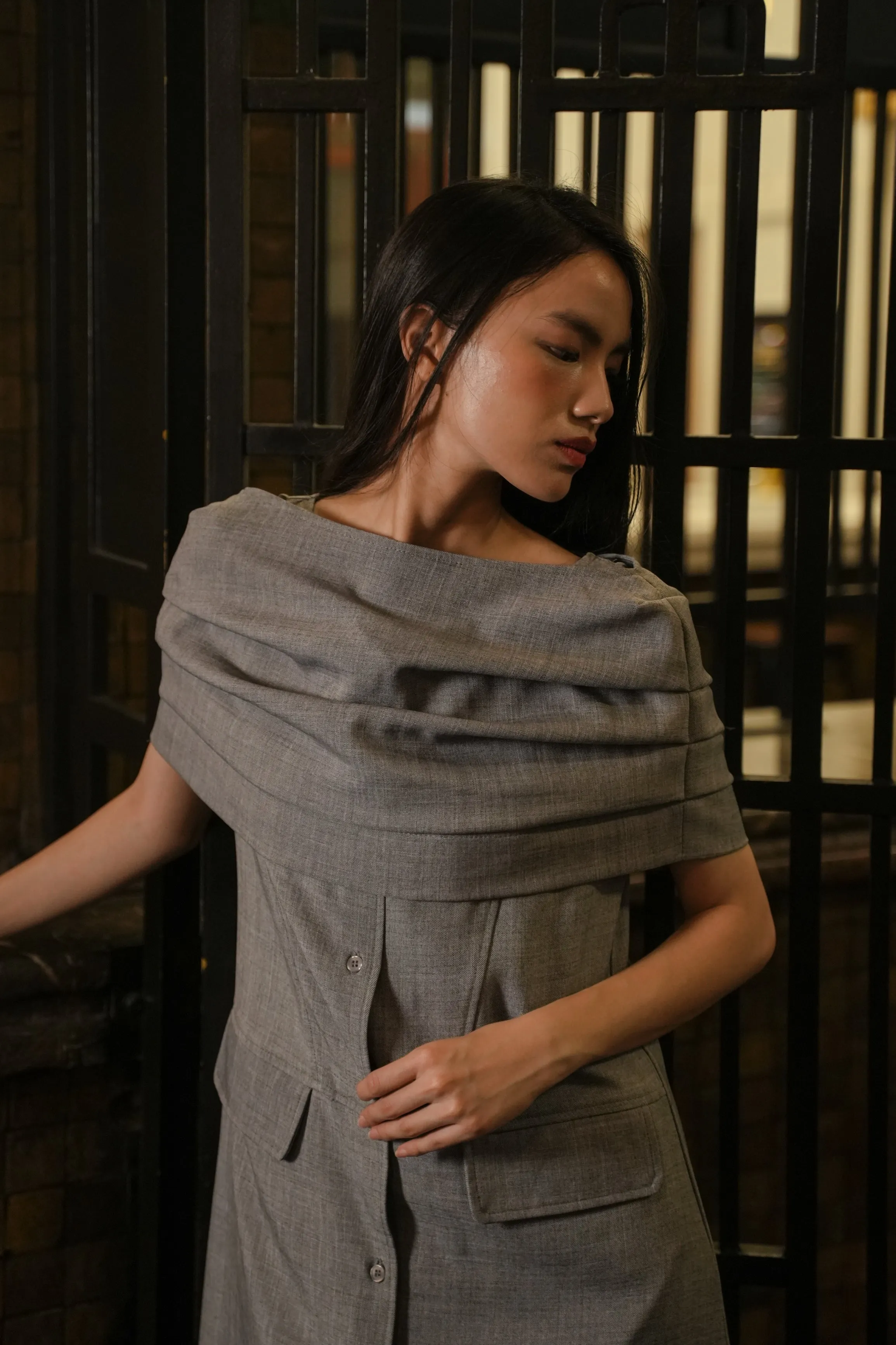 BIENN CAPE IN PECAN