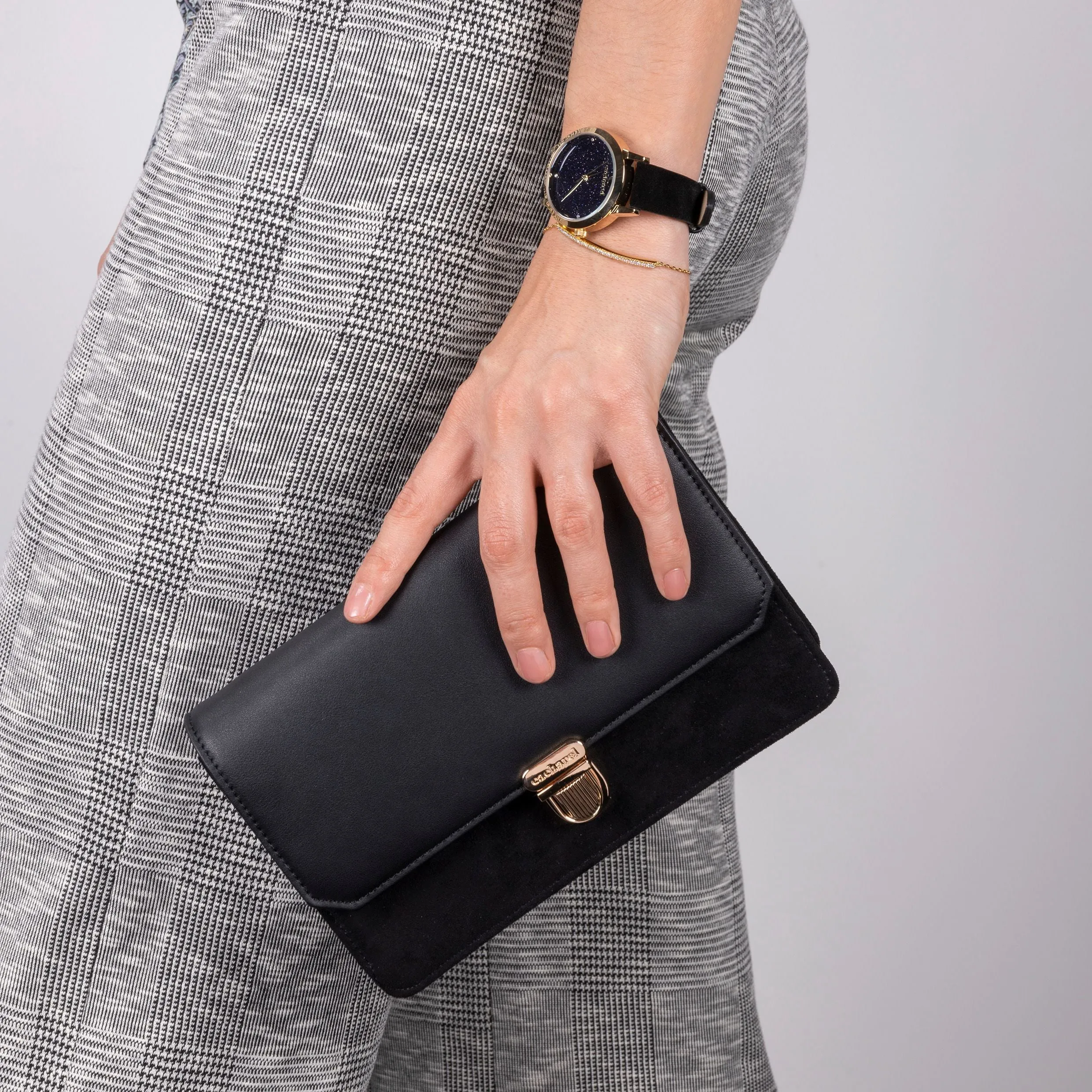 Cacharel CMN936A-Watch Montmartre Black
