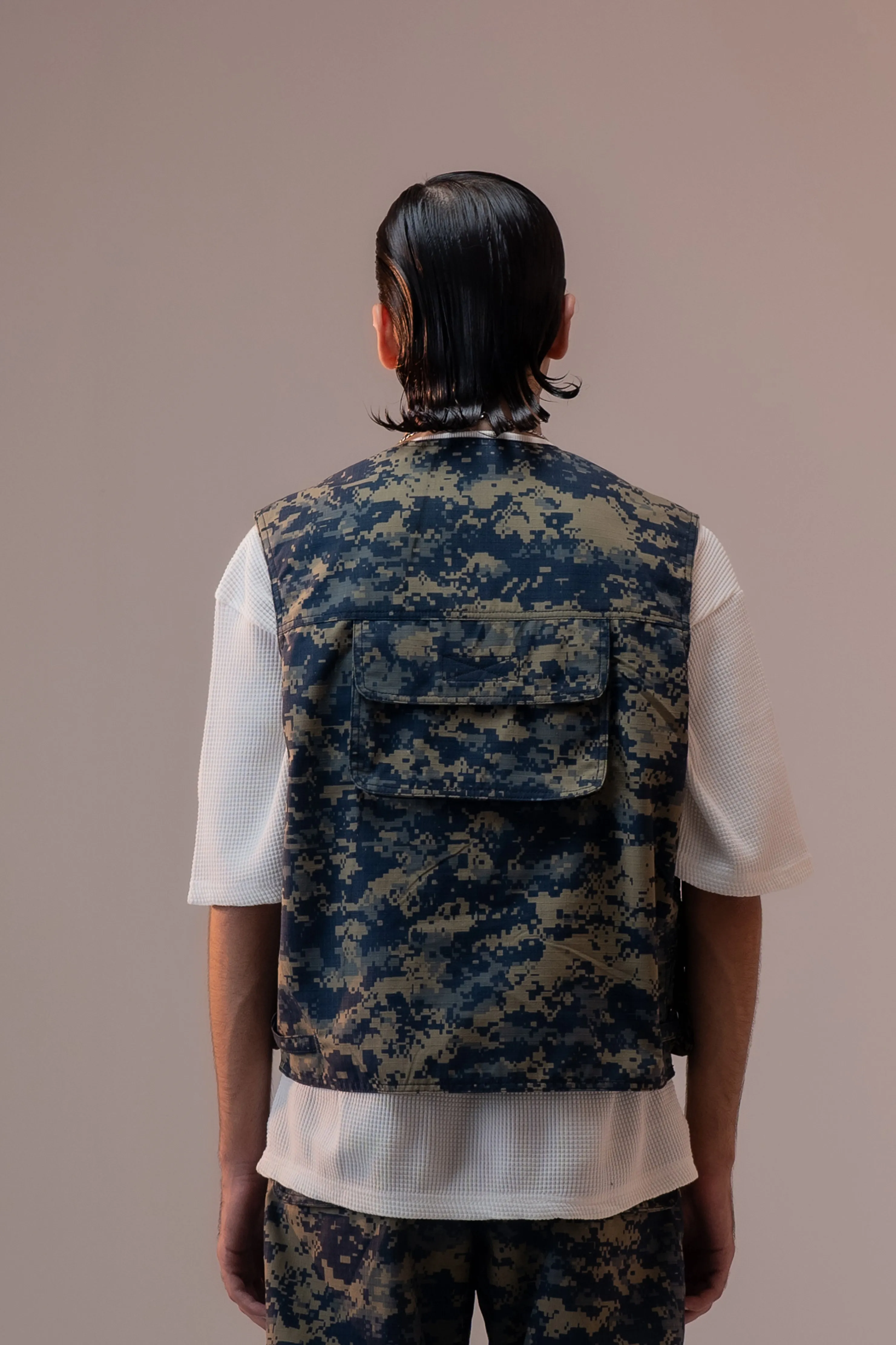 CAMOUFLAGE UTILITY VEST