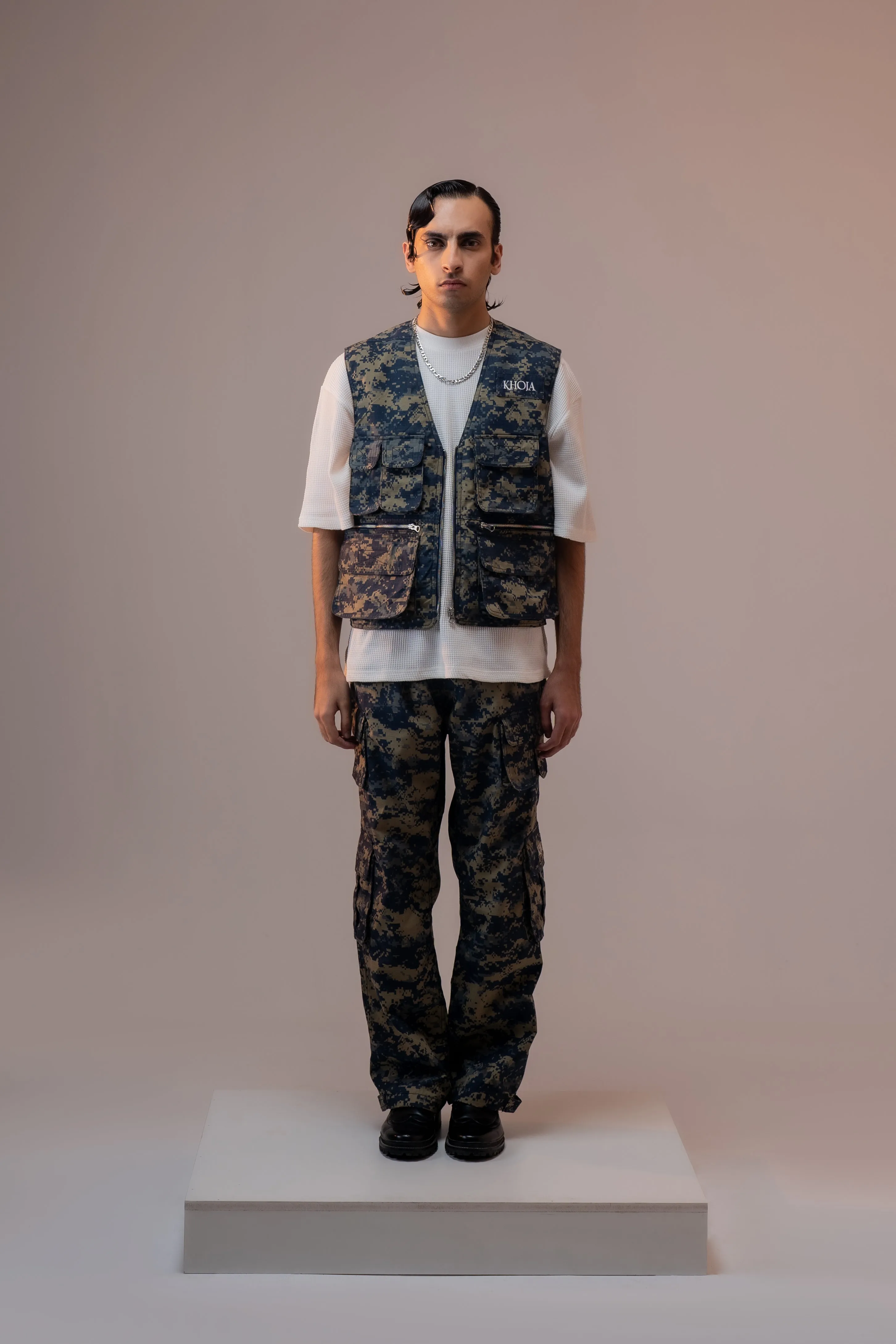 CAMOUFLAGE UTILITY VEST
