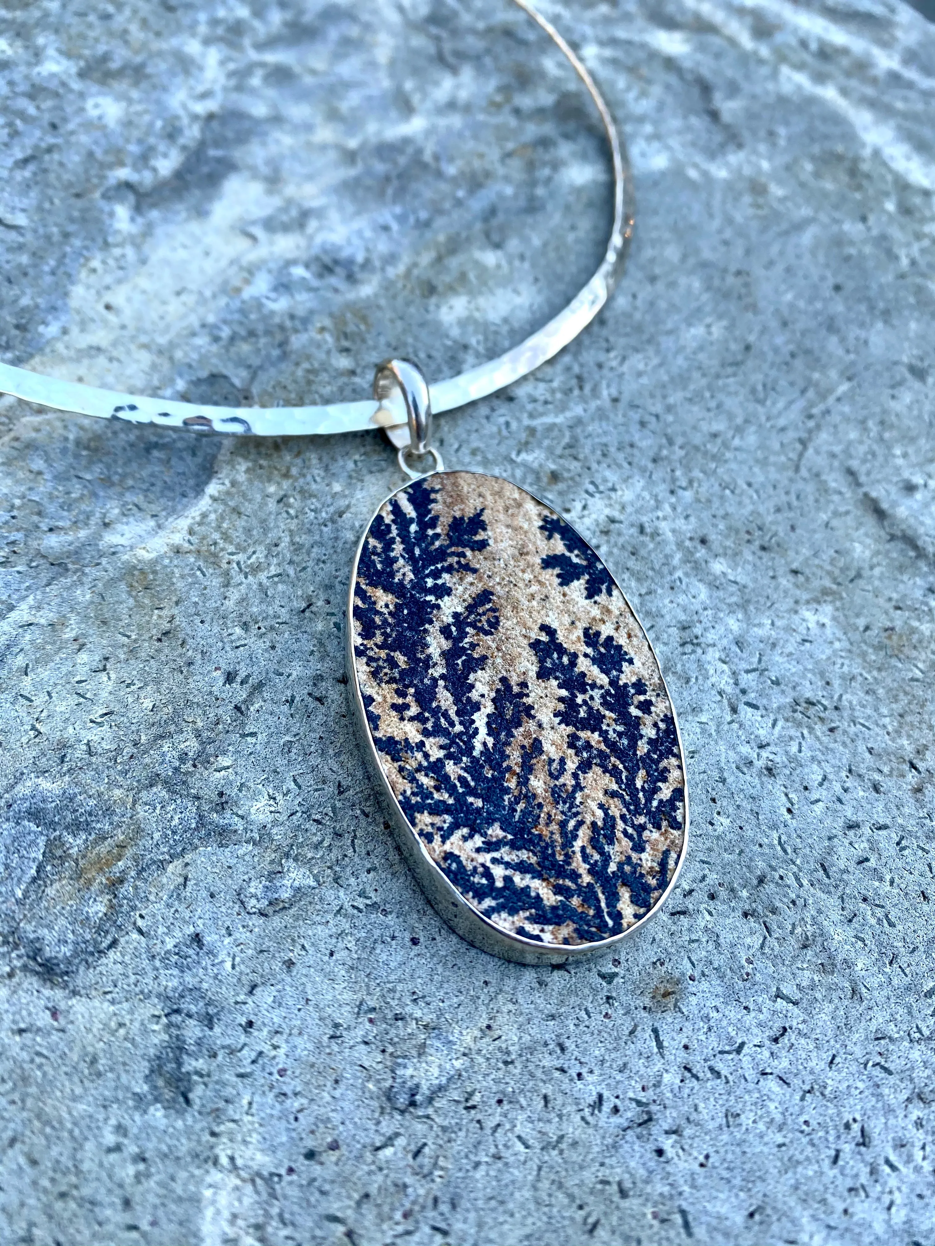 Fractal Choker