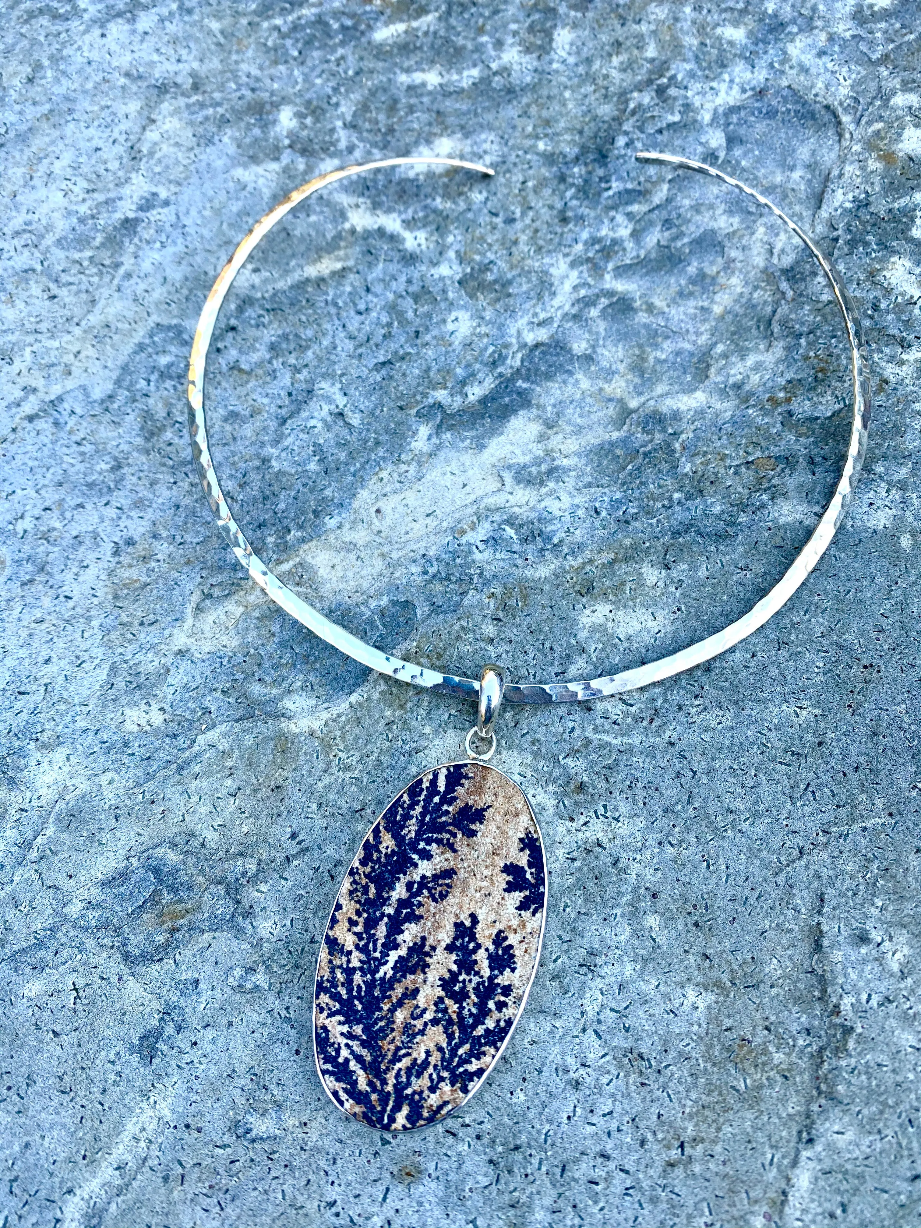 Fractal Choker