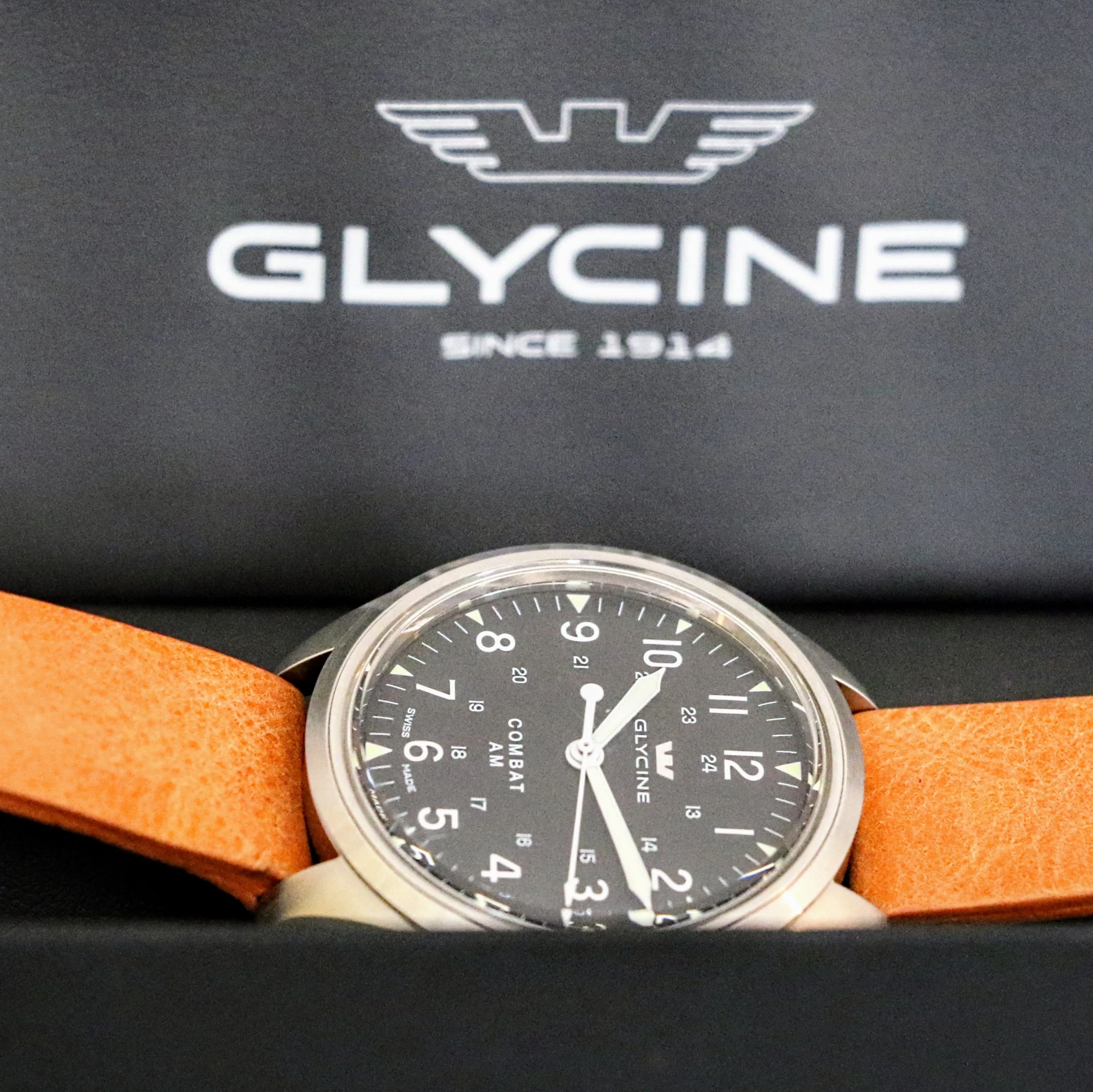 GLYCINE Combat AM Automatic Watch Ref GL0239 DEMO UNIT NEAR NOS! 2 STRAPS