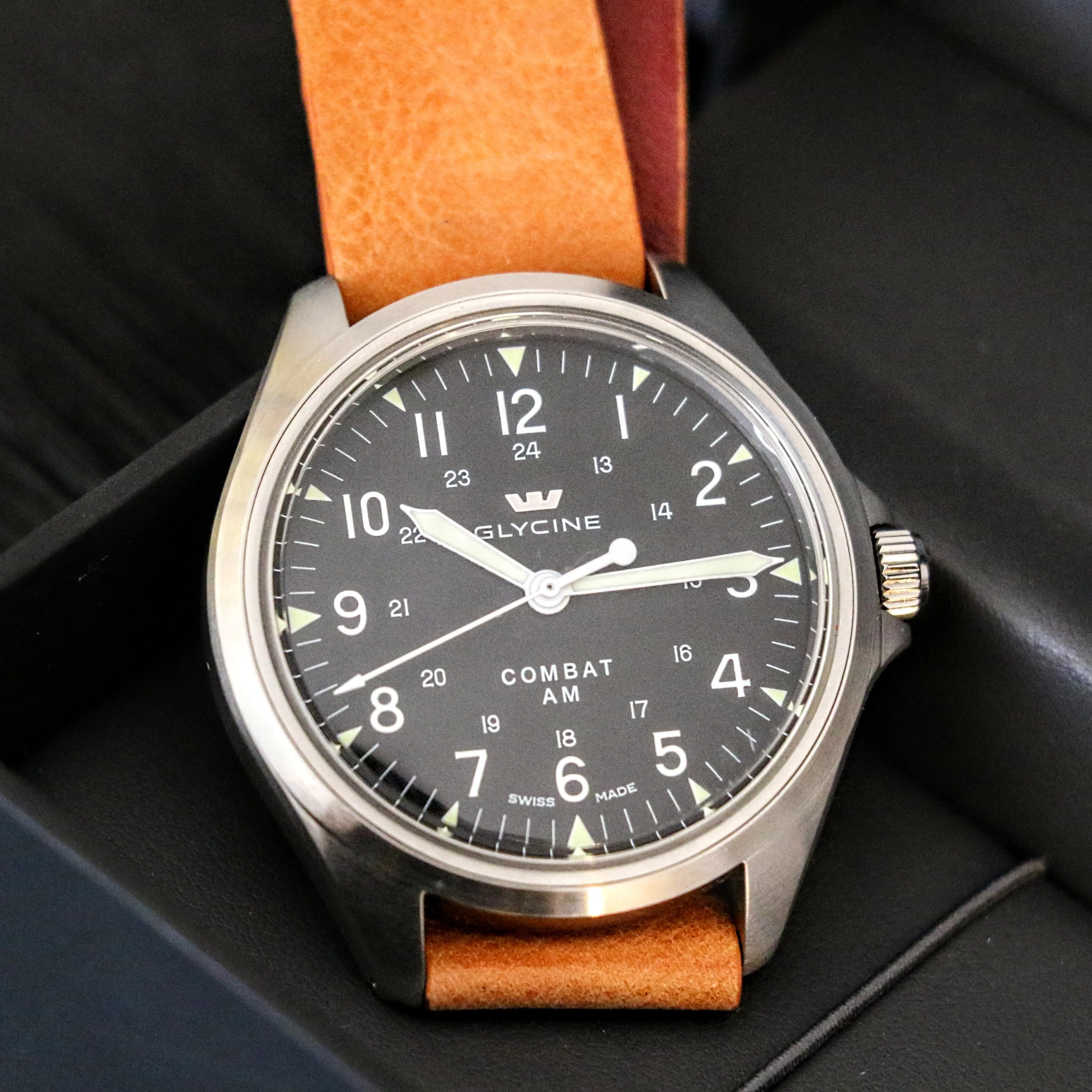 GLYCINE Combat AM Automatic Watch Ref GL0239 DEMO UNIT NEAR NOS! 2 STRAPS