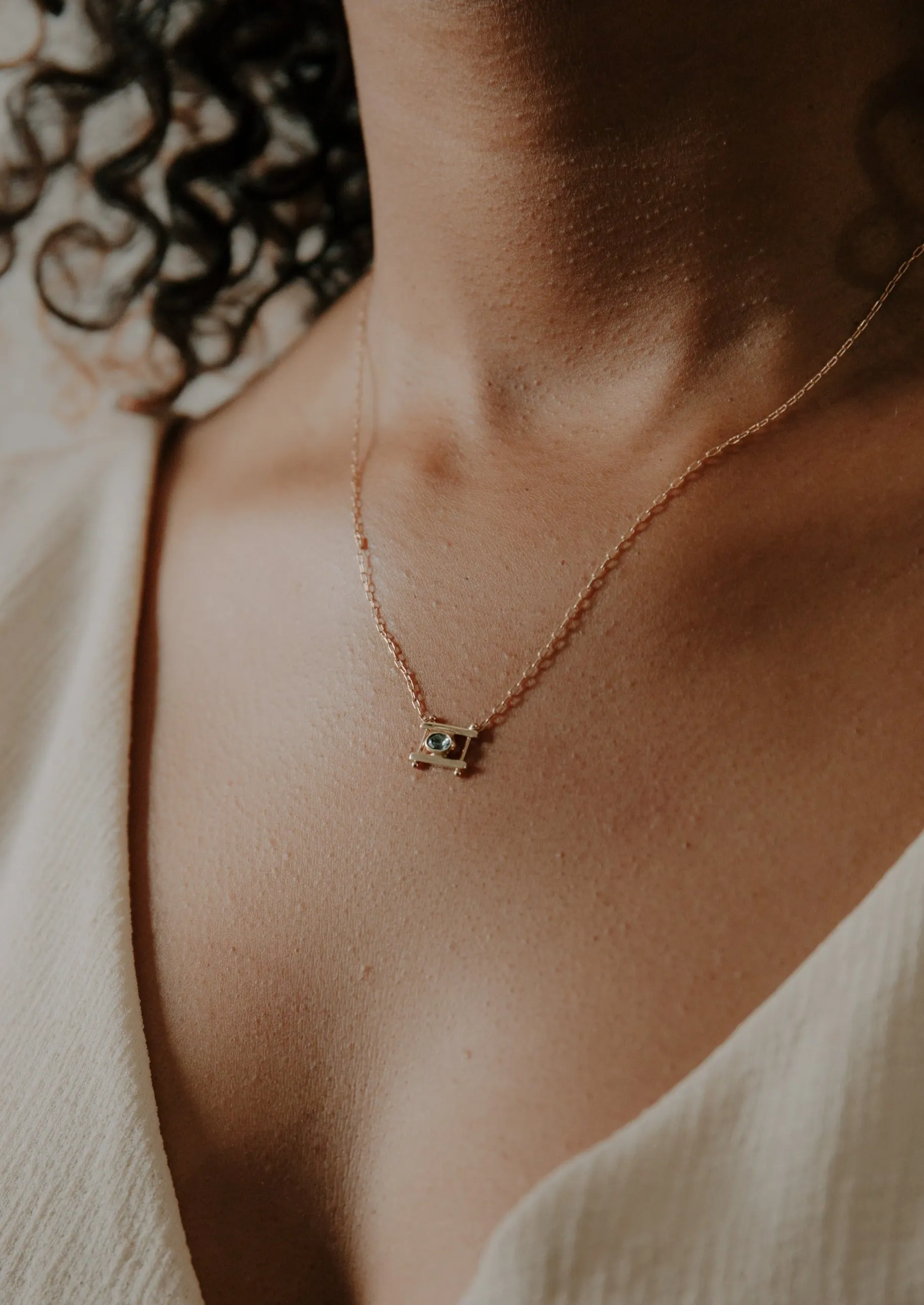 In Stock | Green Sapphire Oval Kiyo Necklace