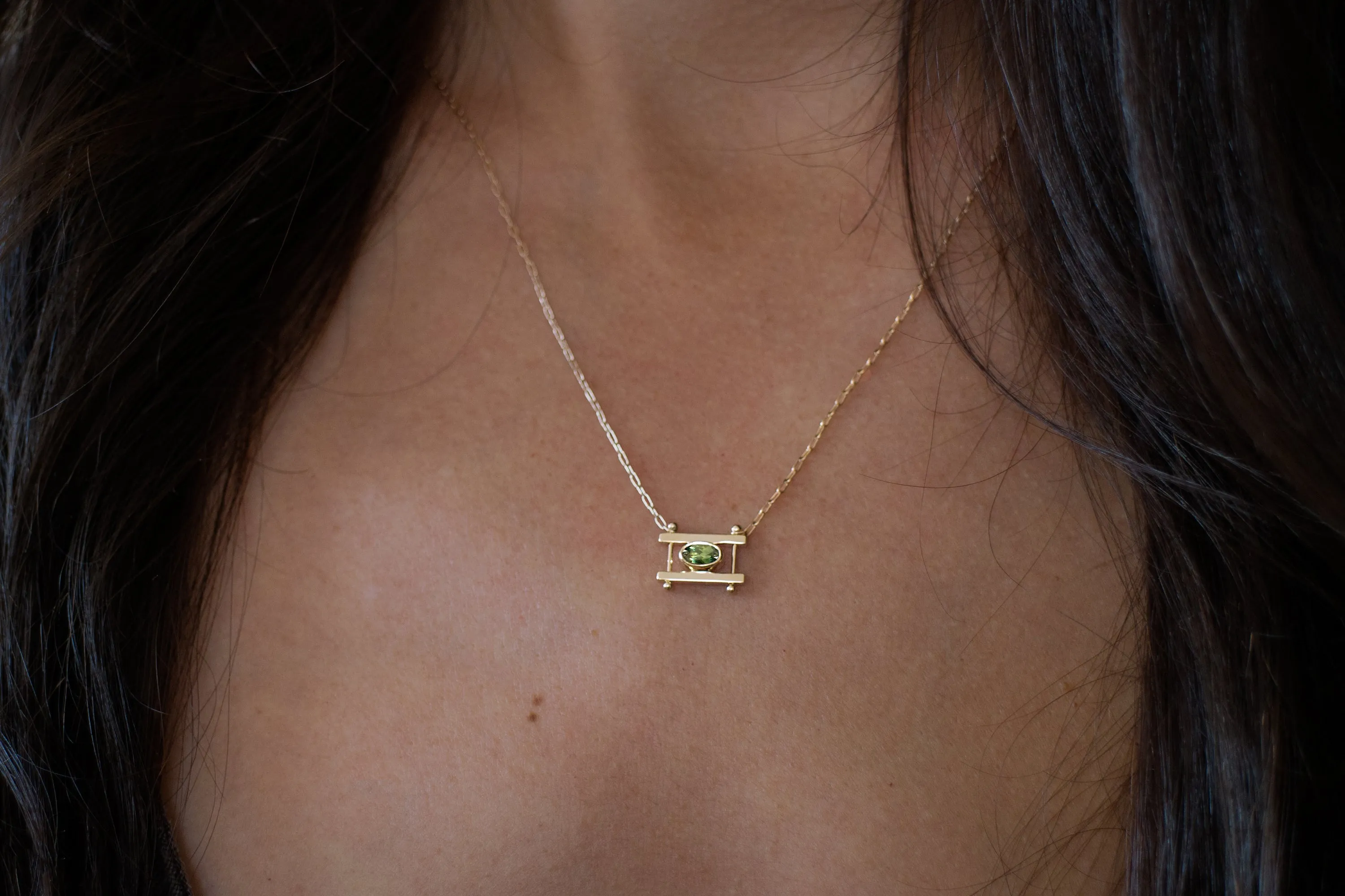 In Stock | Green Sapphire Oval Kiyo Necklace