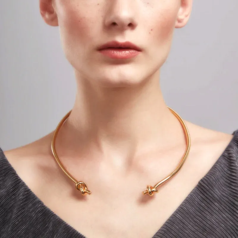 KNOT SORRY CHOKER NECKLACE
