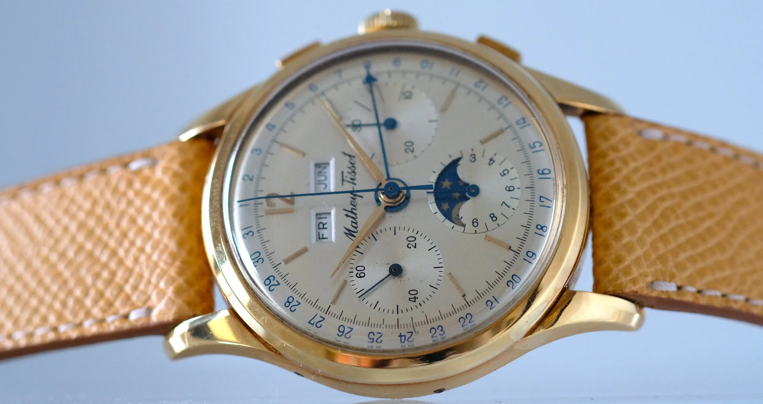 Mathey-Tissot Triple Date Calendar Chronograph in 18kt Yellow Gold