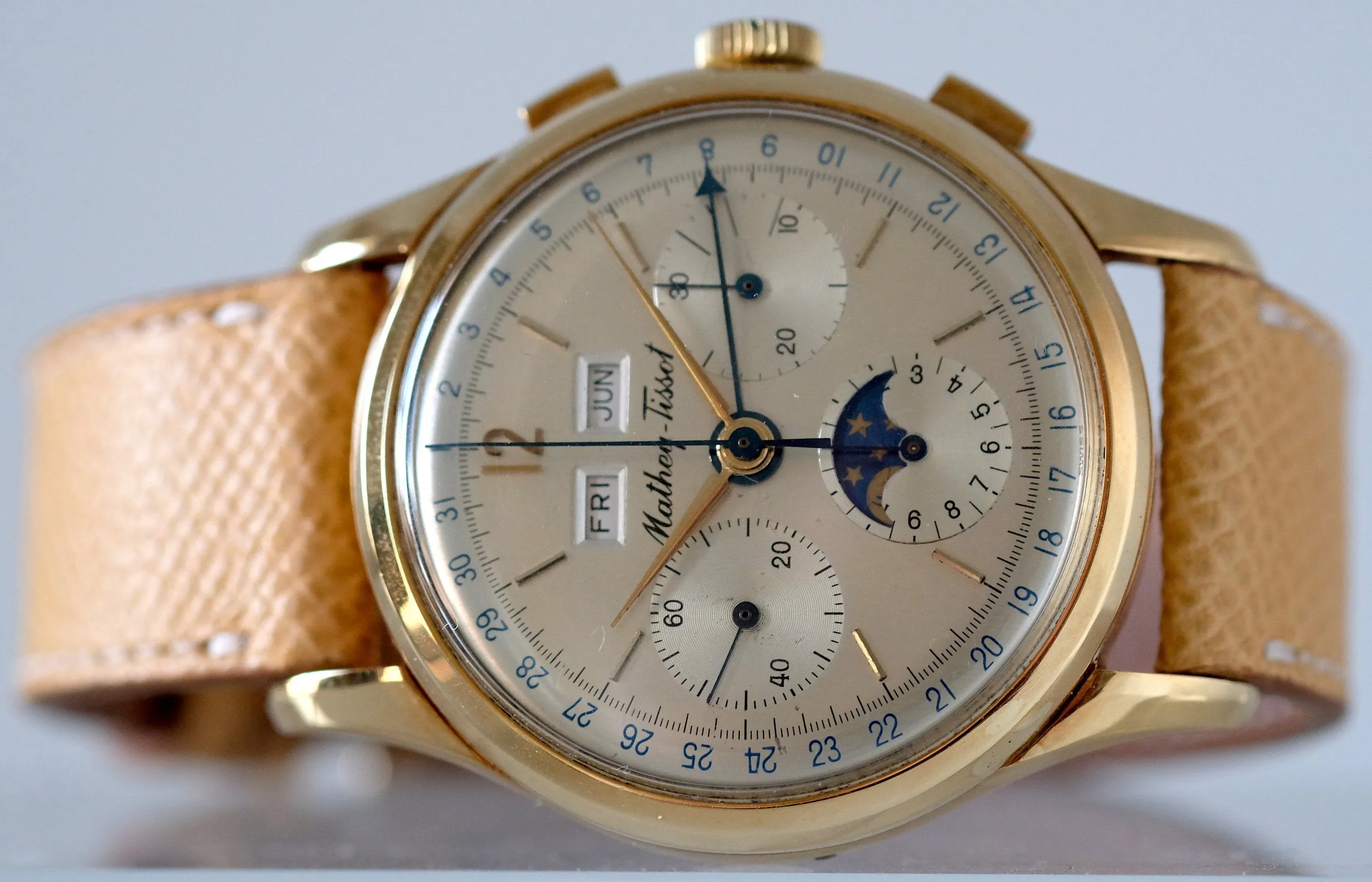Mathey-Tissot Triple Date Calendar Chronograph in 18kt Yellow Gold
