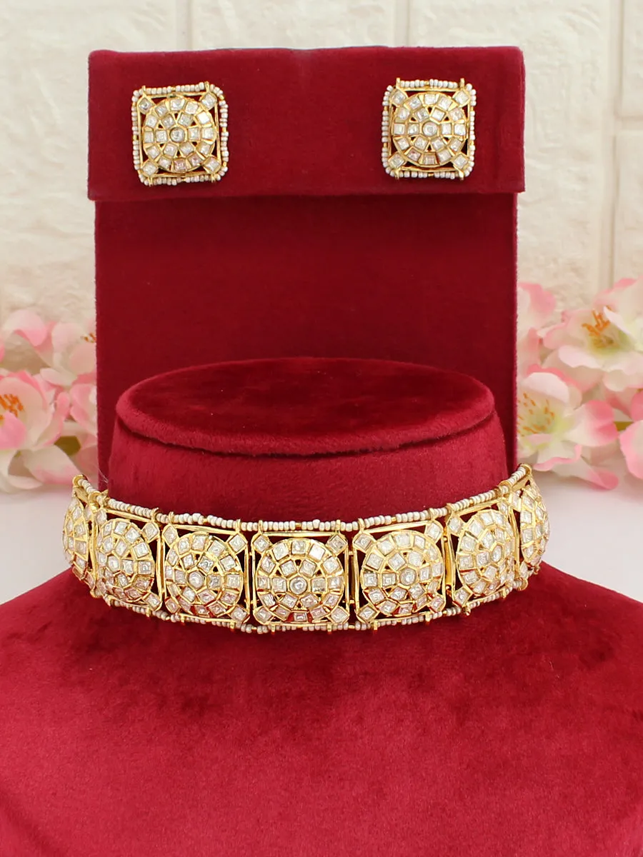 Nidhika Necklace Set