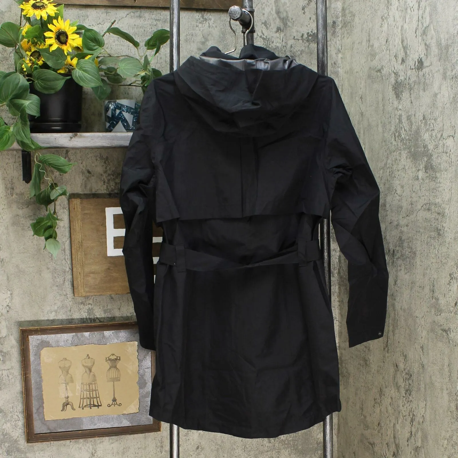 NWT Eddie Bauer Women's Kona Trench Coat. T12467 M
