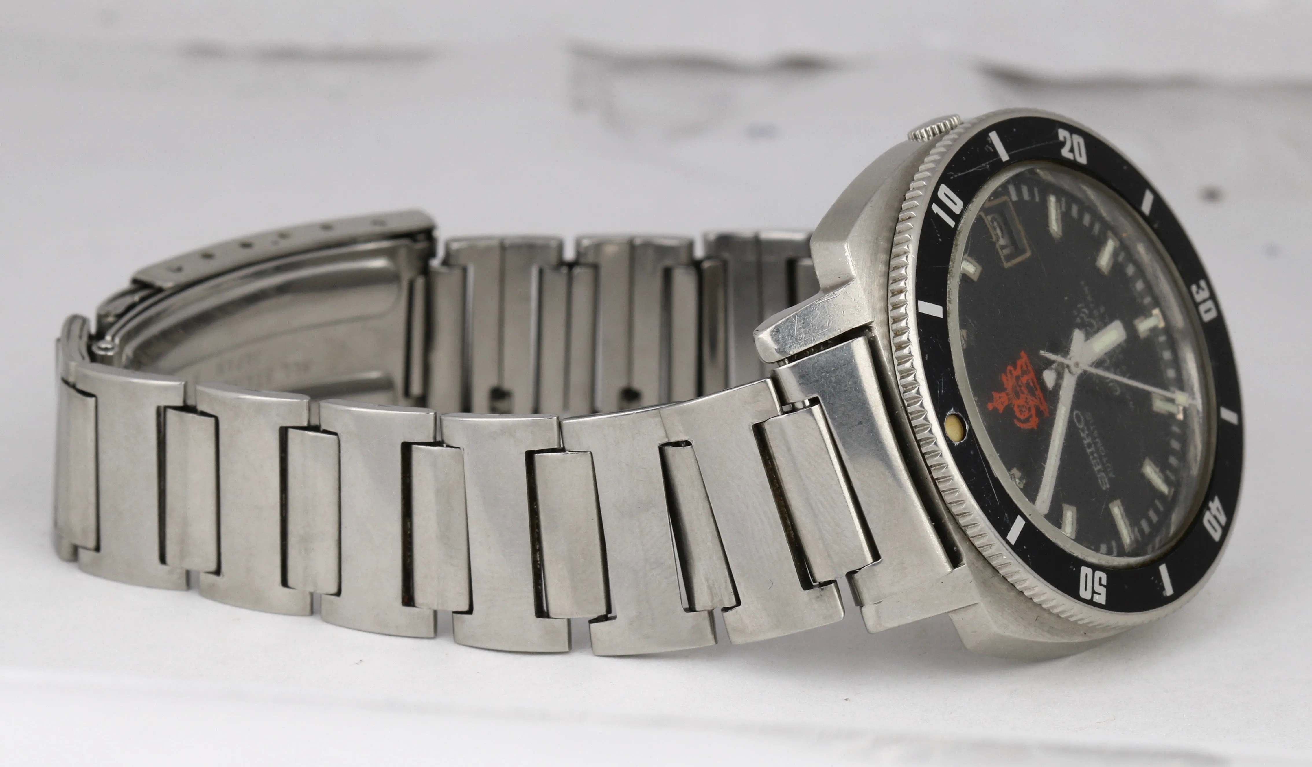 RARE Seiko Iranian Royal Army Diver Stainless Steel Black Date Watch 7005-8140
