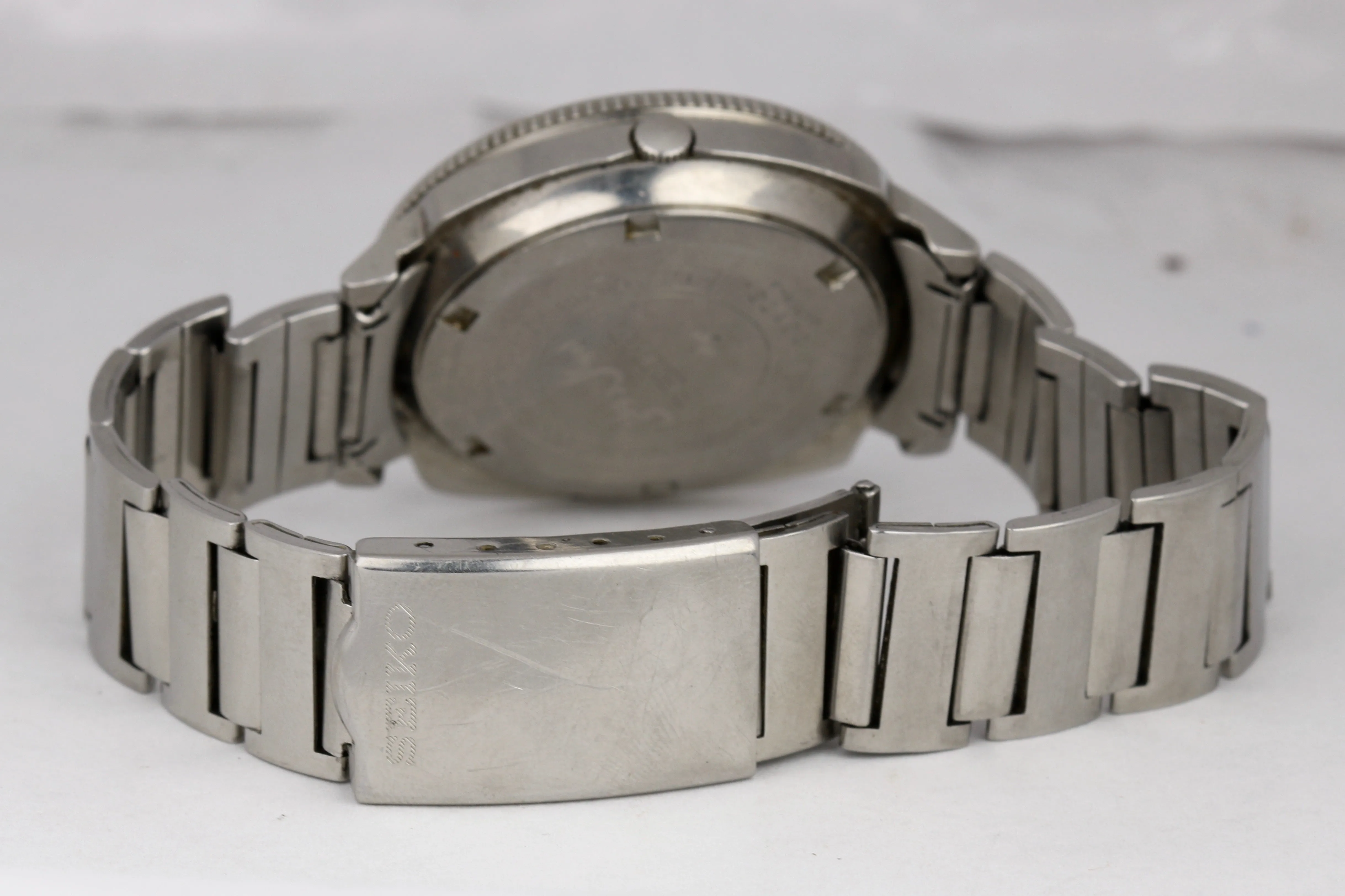 RARE Seiko Iranian Royal Army Diver Stainless Steel Black Date Watch 7005-8140