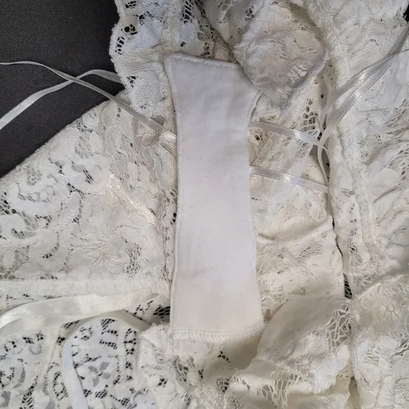Stylestalker Emilie White Lace Backless V-neck Bodysuit Lingerie NWT