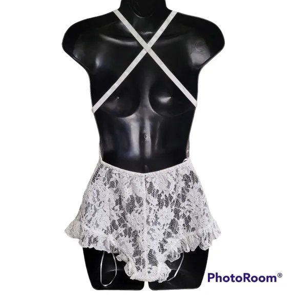 Stylestalker Emilie White Lace Backless V-neck Bodysuit Lingerie NWT