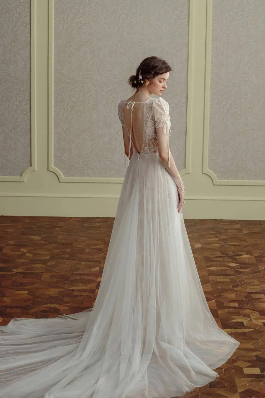 Tulle Beading Sequin Sheath Puff Short Sleeve V Neck Backless Wedding Dress with Train