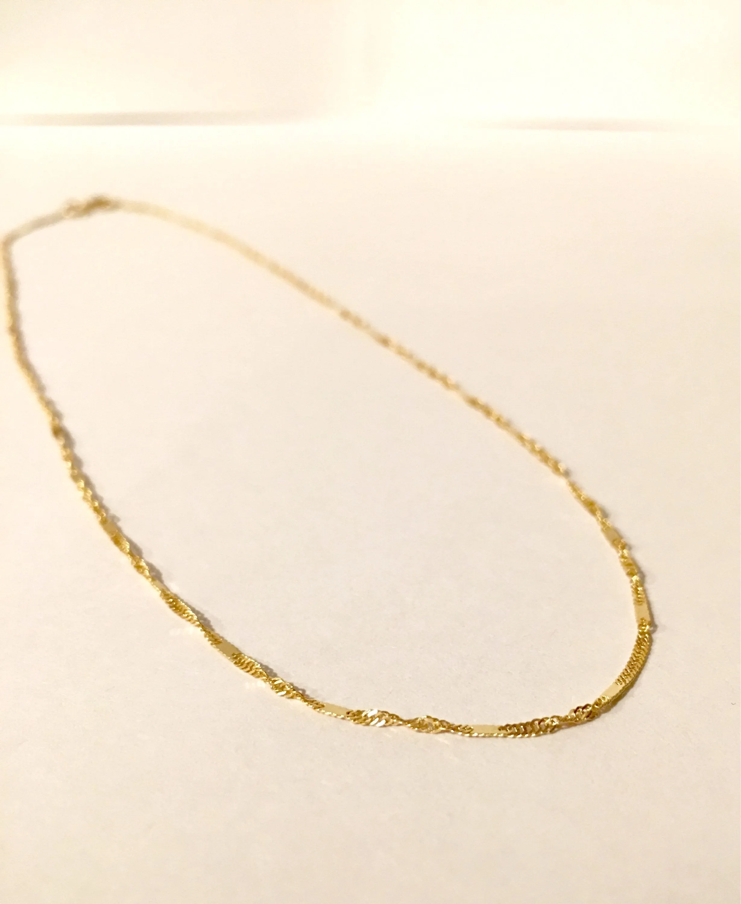 Twist Choker