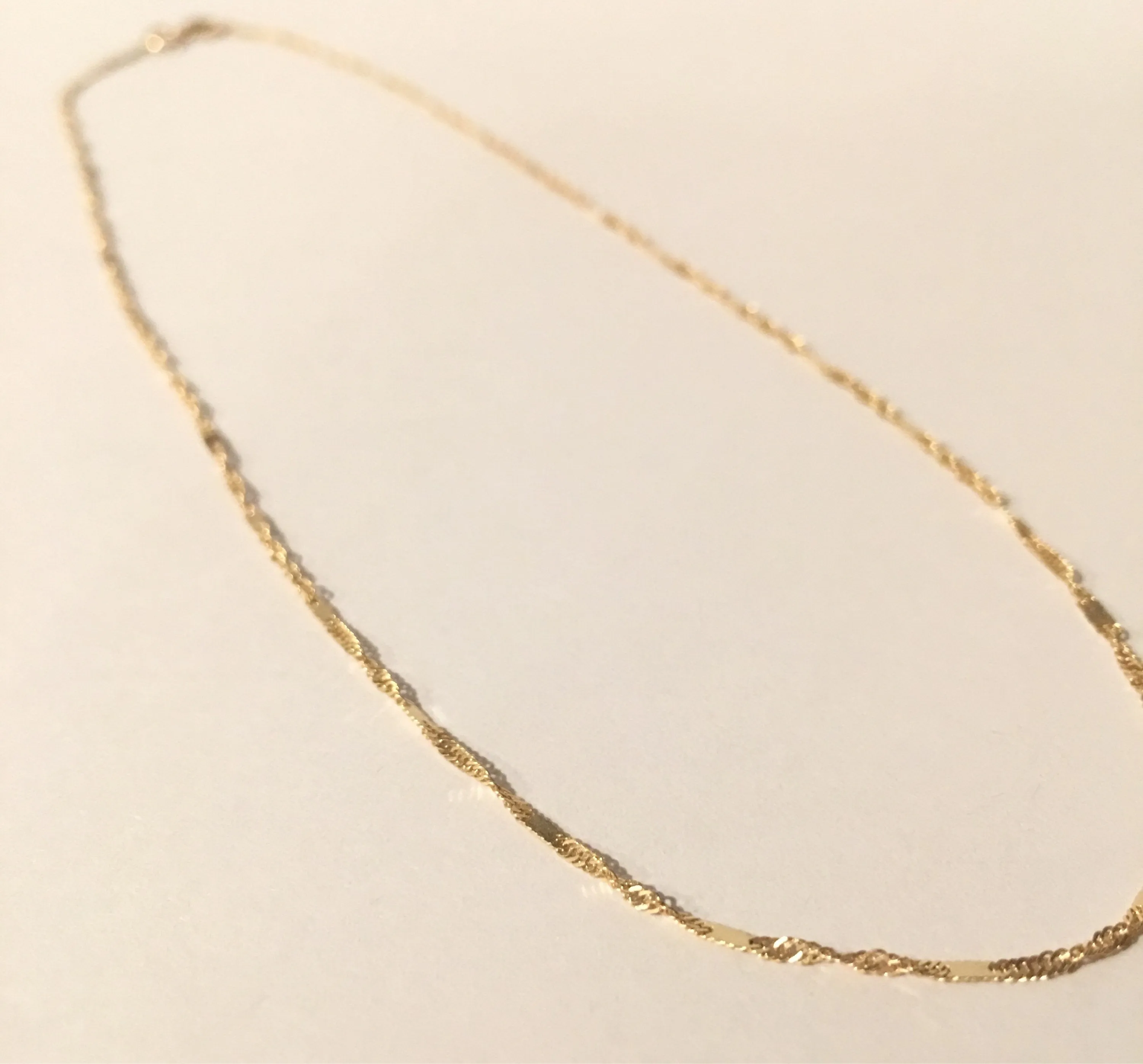 Twist Choker