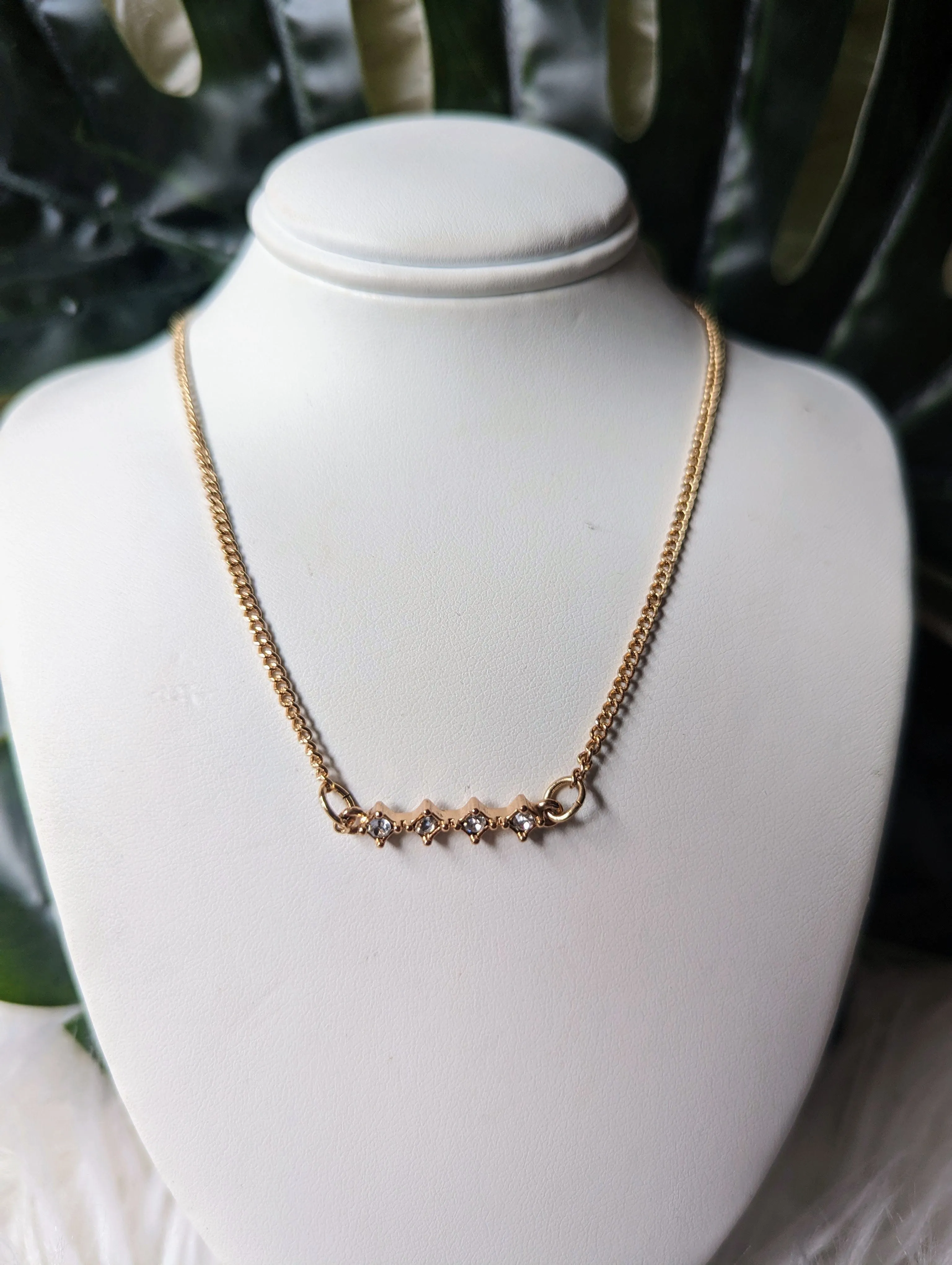 Vintage - Pendant Choker Necklace