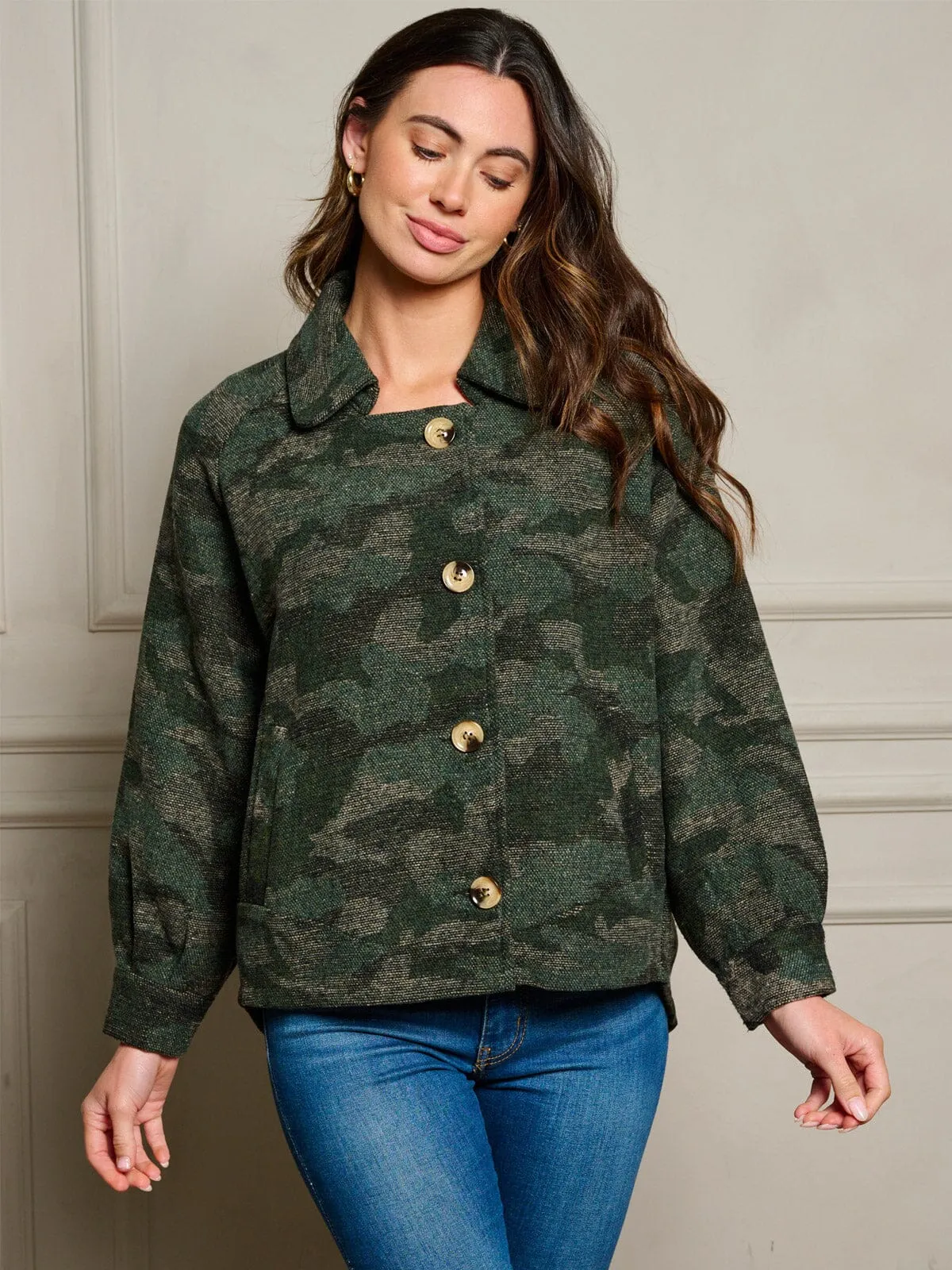WOMEN'S LONG SLEEVE POCKETS BUTTON UP CAMO PRINT JACKET